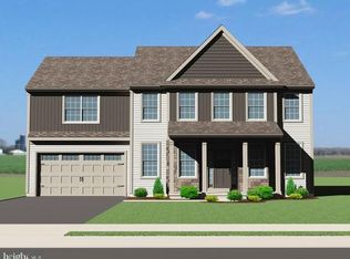 10 N Whisper Ln, New Holland, PA 17557