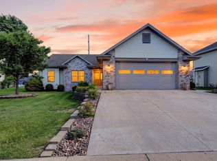 2017 W Milwaukee St, Stoughton, WI 53589