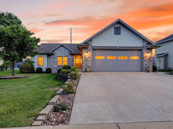 2017 W Milwaukee St, Stoughton, WI 53589
