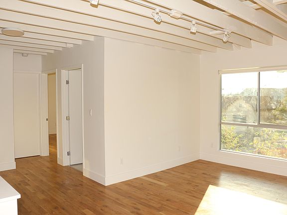 3rd image of 1538 Council St