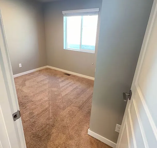 2988 NE Roxy Pl — Photo 7