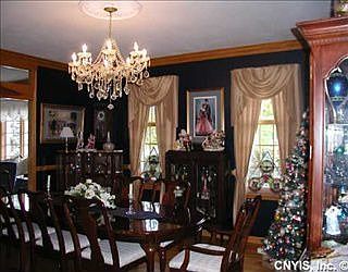 3rd image of 5015 Worthington Way