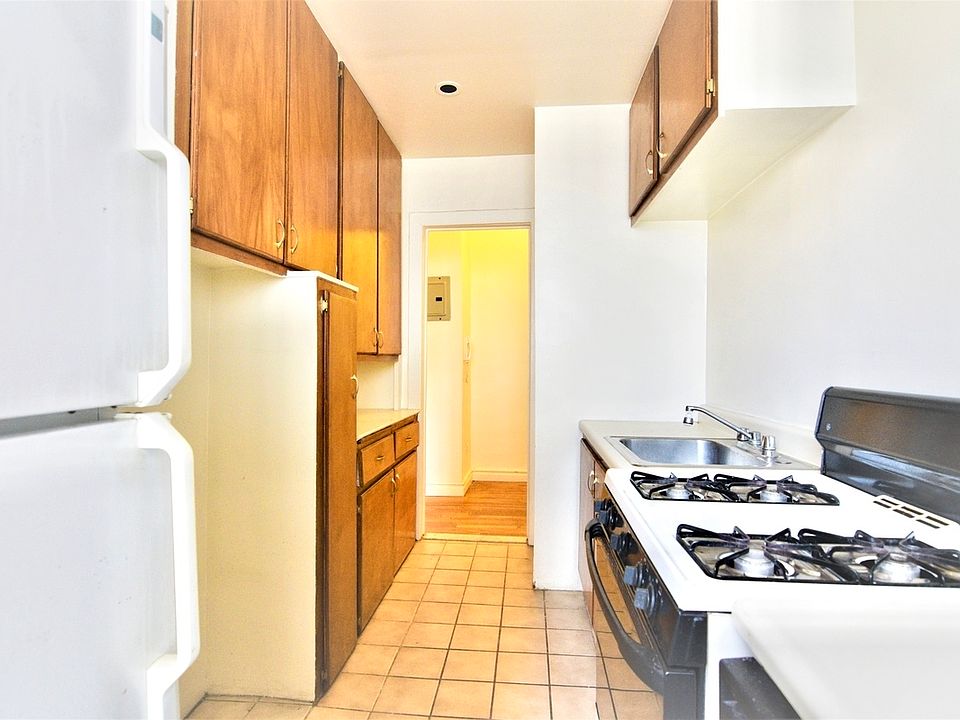 2nd image of 417 E 89th St #1K