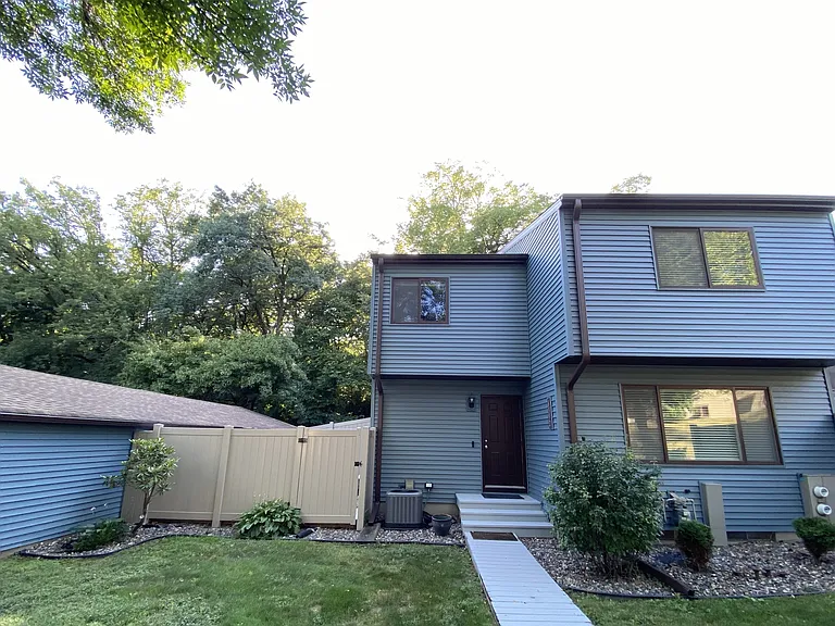 6352 Saint Johns Dr — Photo 1
