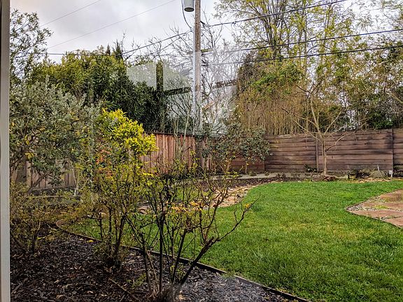 4th image of 3198 Ramona St