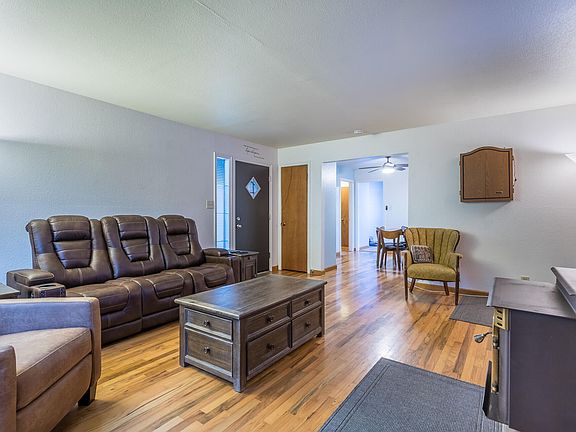2nd image of 5527 Riverland Dr