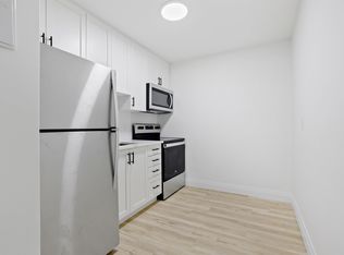 1 Hamilton Ave N #1-BEDROOM, Ottawa, ON K1Y1B5