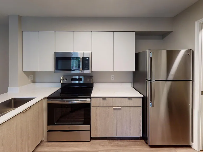 Redmond Place Apartments — Photo 14