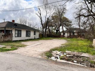 2007 Brackenridge St, Houston, TX 77026