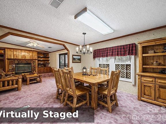 2nd image of 1015 Southwood Dr