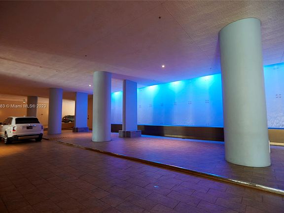 2nd image of 50 Biscayne Blvd APT 2805