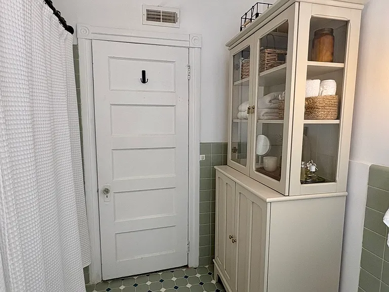 5926 Ridge Ave #2 — Photo 25