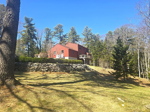 3rd image of 208 Youngs Point Road