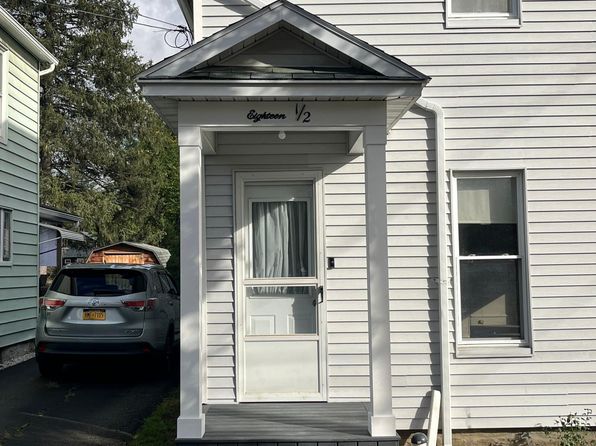 18 E Vanscoter St #1/2