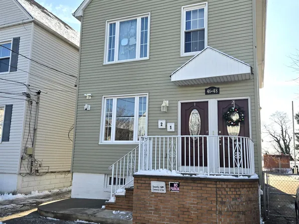 46-48 Washington Parkway image 1 of 13