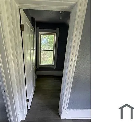 2 bed, $1,000 — Photo 2