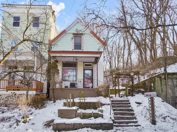 2214 Sauer Ave, Cincinnati, OH 45219