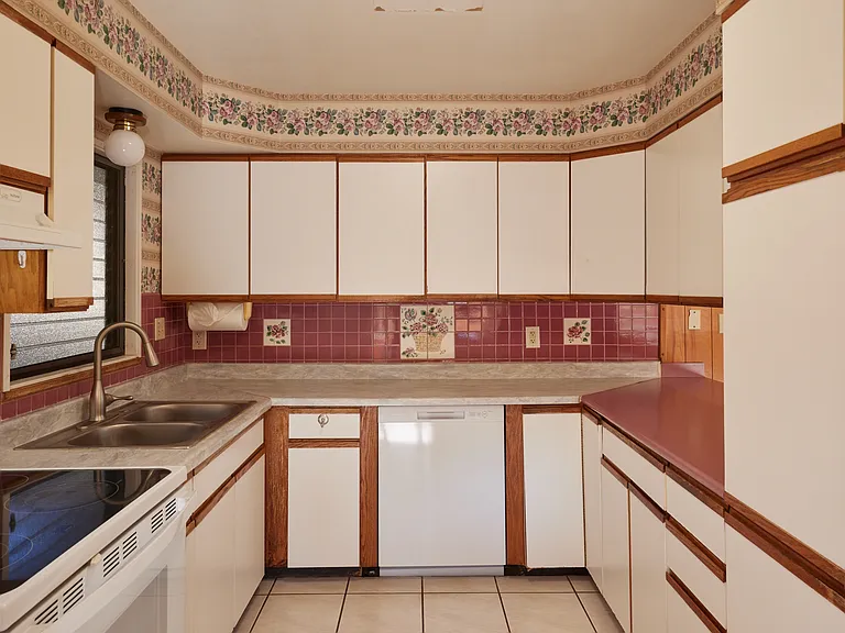 2144 Wai Maka Pl — Photo 7