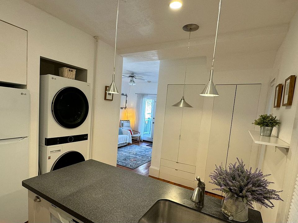 Eat in kitchen open to living room