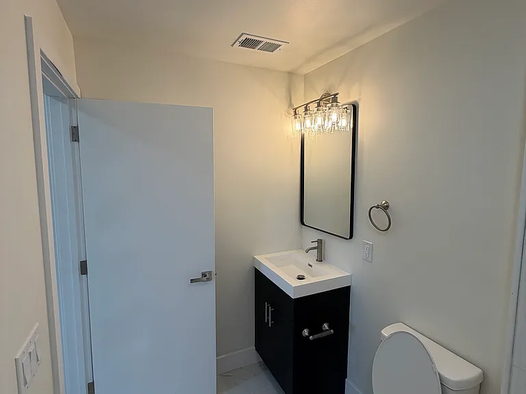 4212 Lancaster Ave #301 — Photo 19