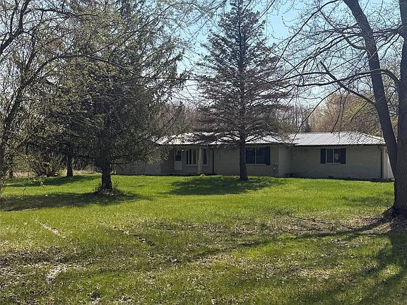 2nd image of 11779 Dunn Rd