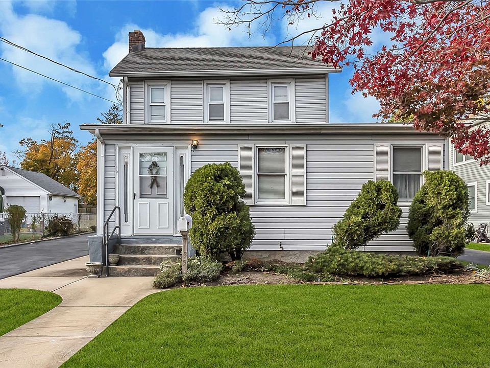 1st image of 35 Waverly Ave