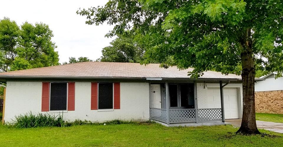 1st image of 213 W Alene Dr