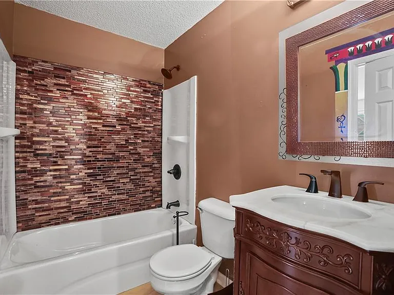 2224 Eagles Nest Cir — Photo 6