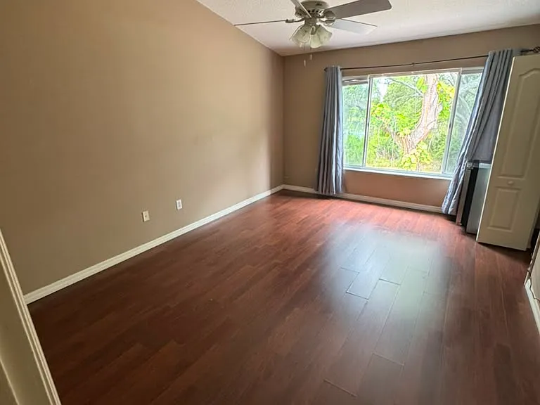 2454 Lake Woodberry Cir — Photo 5