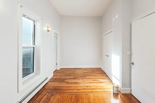 Rented by Nooklyn NYC LLC | media 9