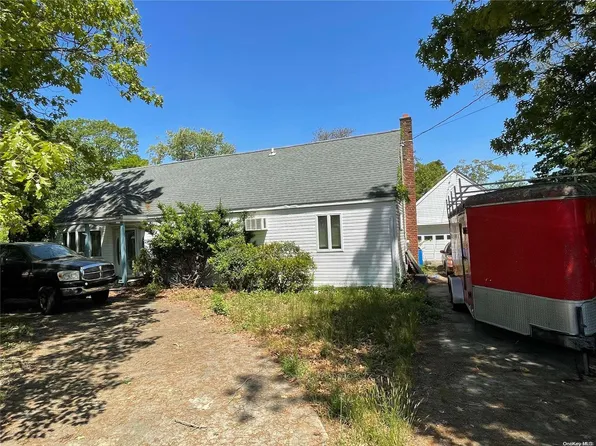 56 June Avenue, Flanders, NY 11901