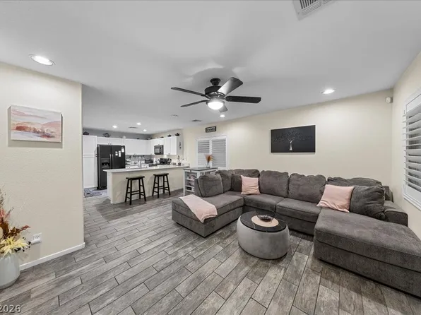 8929 Braided Yarn Ave, Las Vegas, NV 89149