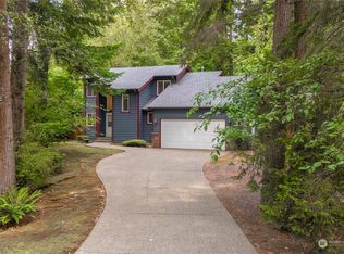 19014 68th St E, Bonney Lake, WA