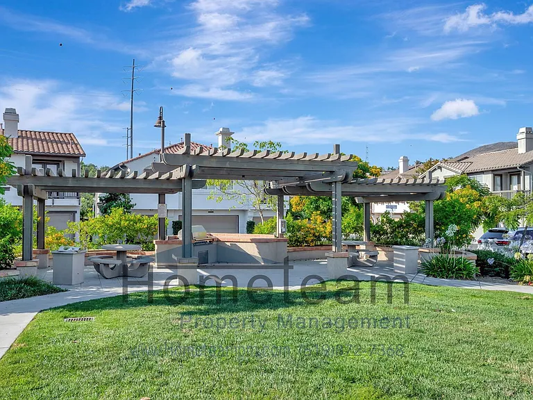 263 Aventura Dr #6 — Photo 32
