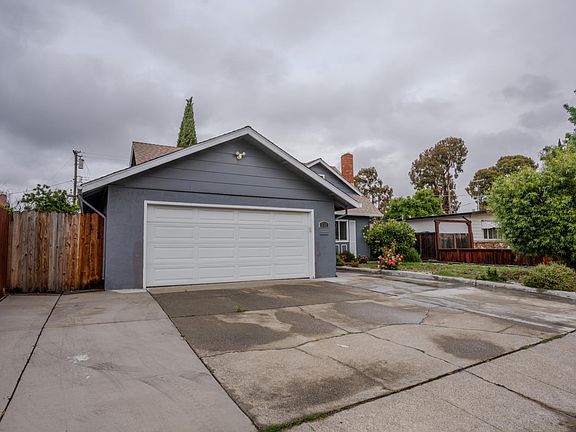 2nd image of 536 San Dimas Street