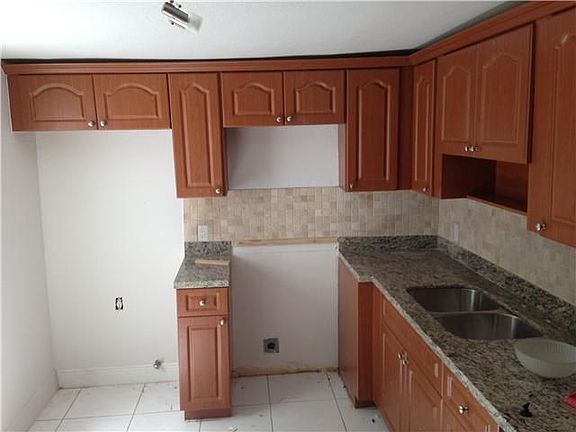 4th image of 17301 NW 54th Ave