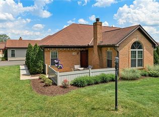 38 Ashford Dr, Cranberry Township, PA 16066