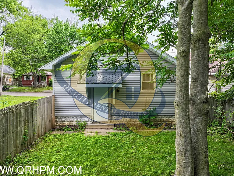 1205 Pinehurst Ave — Photo 14