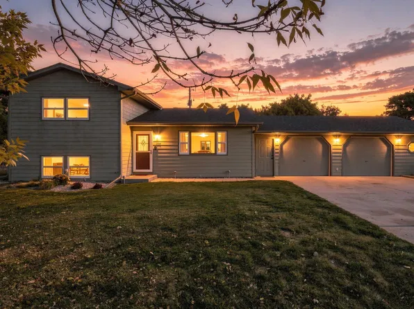 5800 W Elmwood Dr, Black Hawk, SD 57718