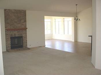 4th image of 2761 Haydn St