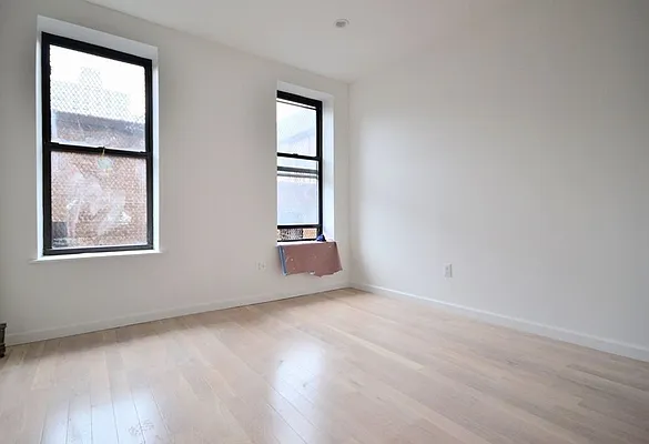 Rented by Bold New York | media 25