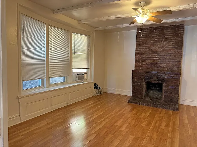 5526 Howe Street — Photo 11