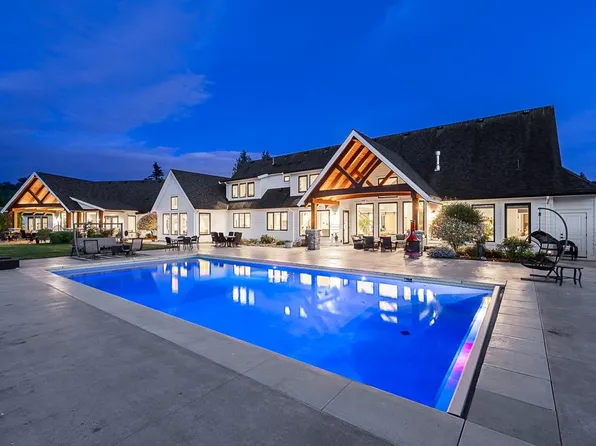4424 Townline Rd, Abbotsford, BC V4X 1Y7