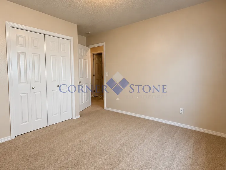 8179 E Portage St — Photo 11