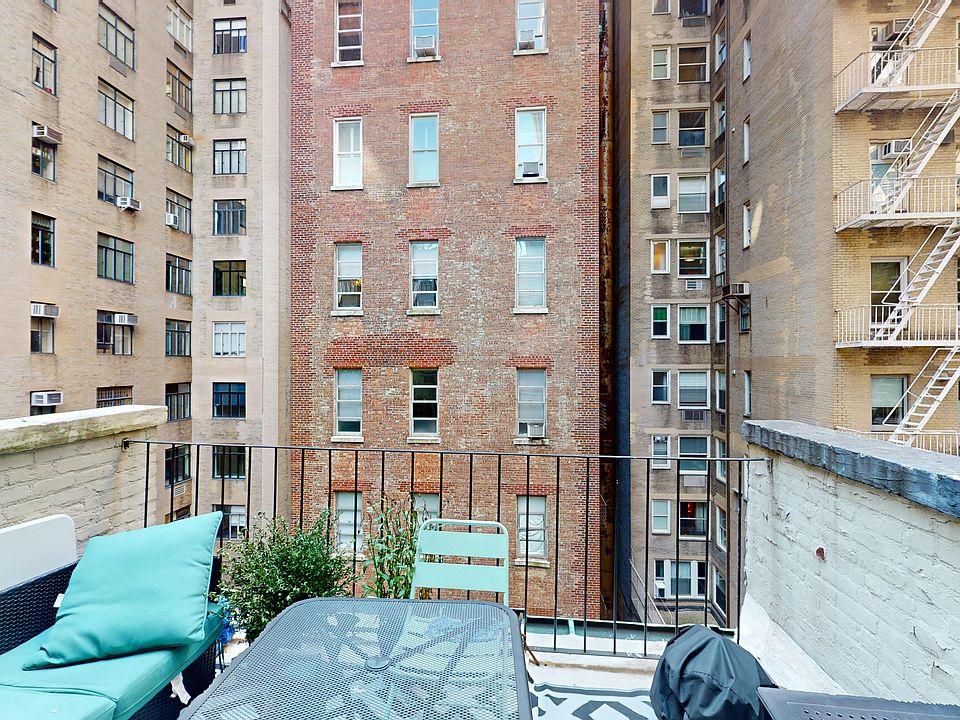 1st image of 16 W 82nd St APT 3B