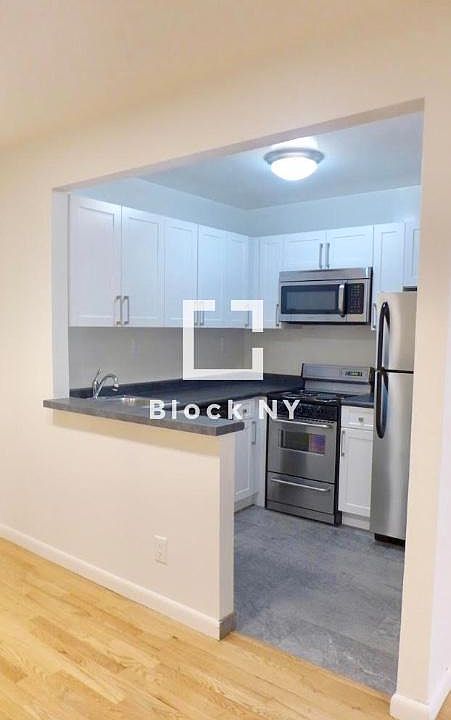 2nd image of 8 E 16th St APT 10