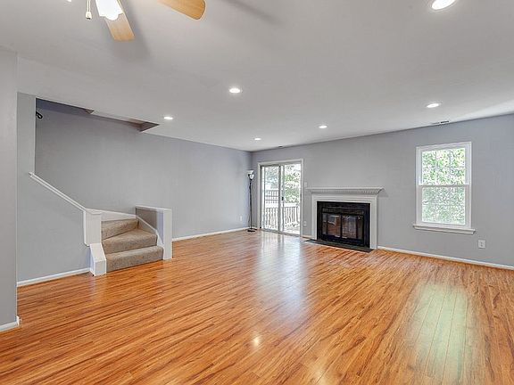 5th image of 4007 Summer Hollow Ct #163D