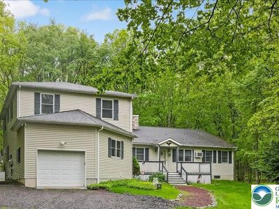 54 Indian Trl, Jim Thorpe, PA, 18229