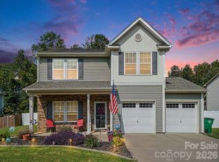 7420 Edgefield Ct, Matthews, NC 28104