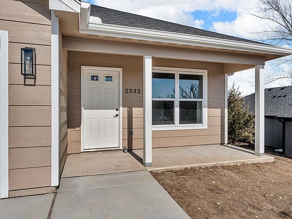 3rd image of 2532 Sawmill Rd